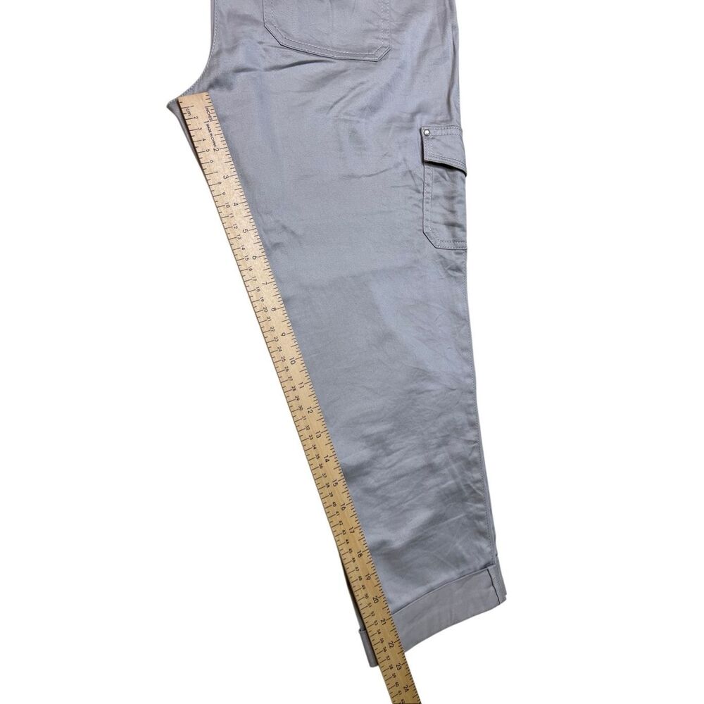 White House Black Market Women's Crop Leg Cotton Blend Cargo Pants Gray Size 6 - Picture 3 of 5